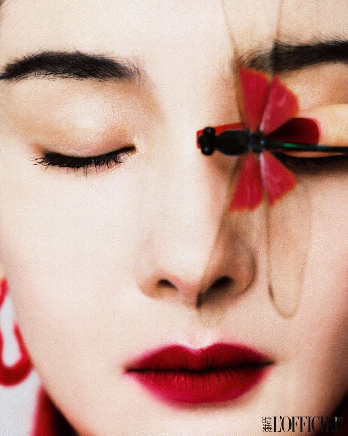 Pre - นิตยสาร L’OFFICIEL หยางมี่ YangMi 2024