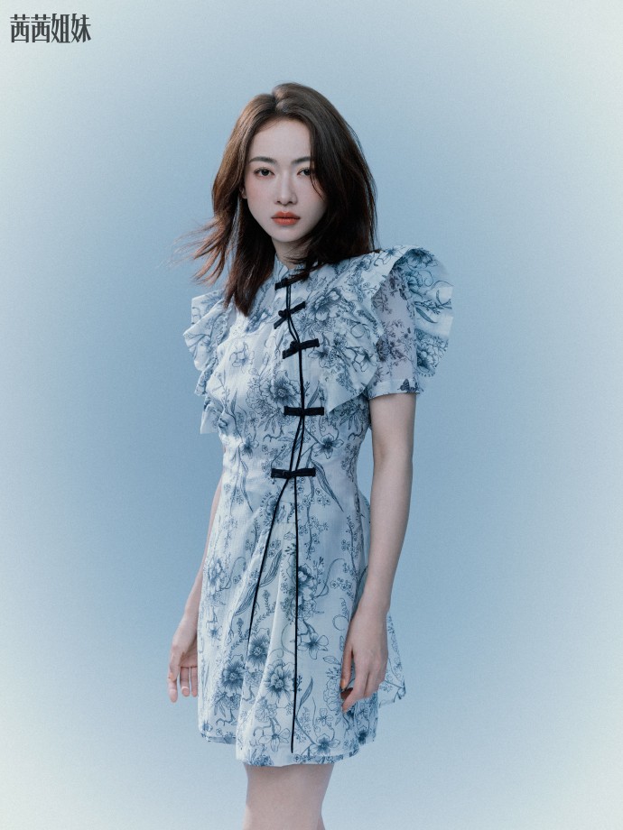 Pre - นิตยสาร 茜茜姐妹CECI อู๋จิ่นเหยียน WuJinyan 2024