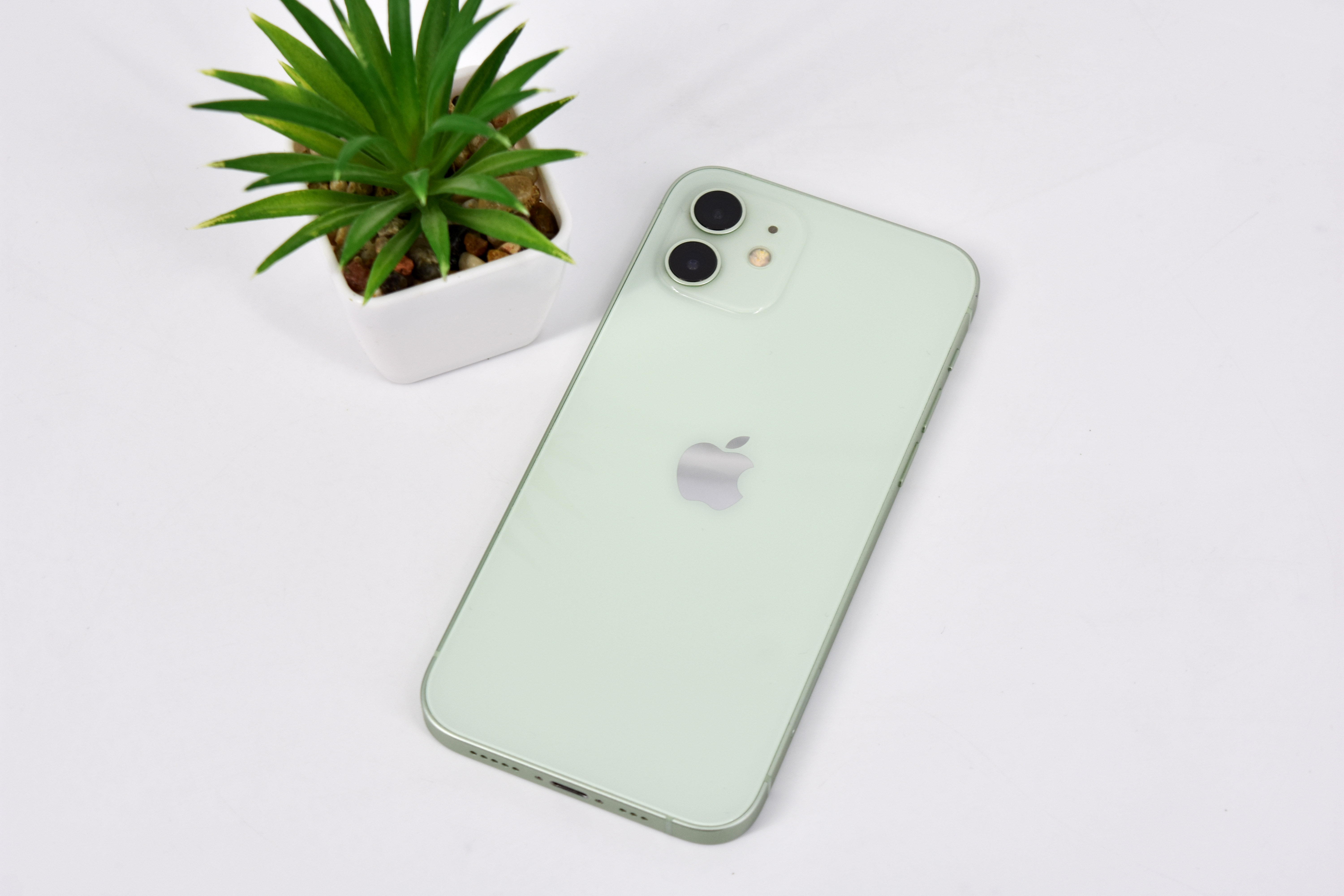 iPhone 12 64GB Green