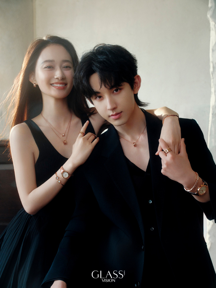 Pre - นิตยสาร Glass Vision #GuoJunchen & #XiaMeng เดือนมิถุนายน 2025 (สุ่มปก)+การ์ด