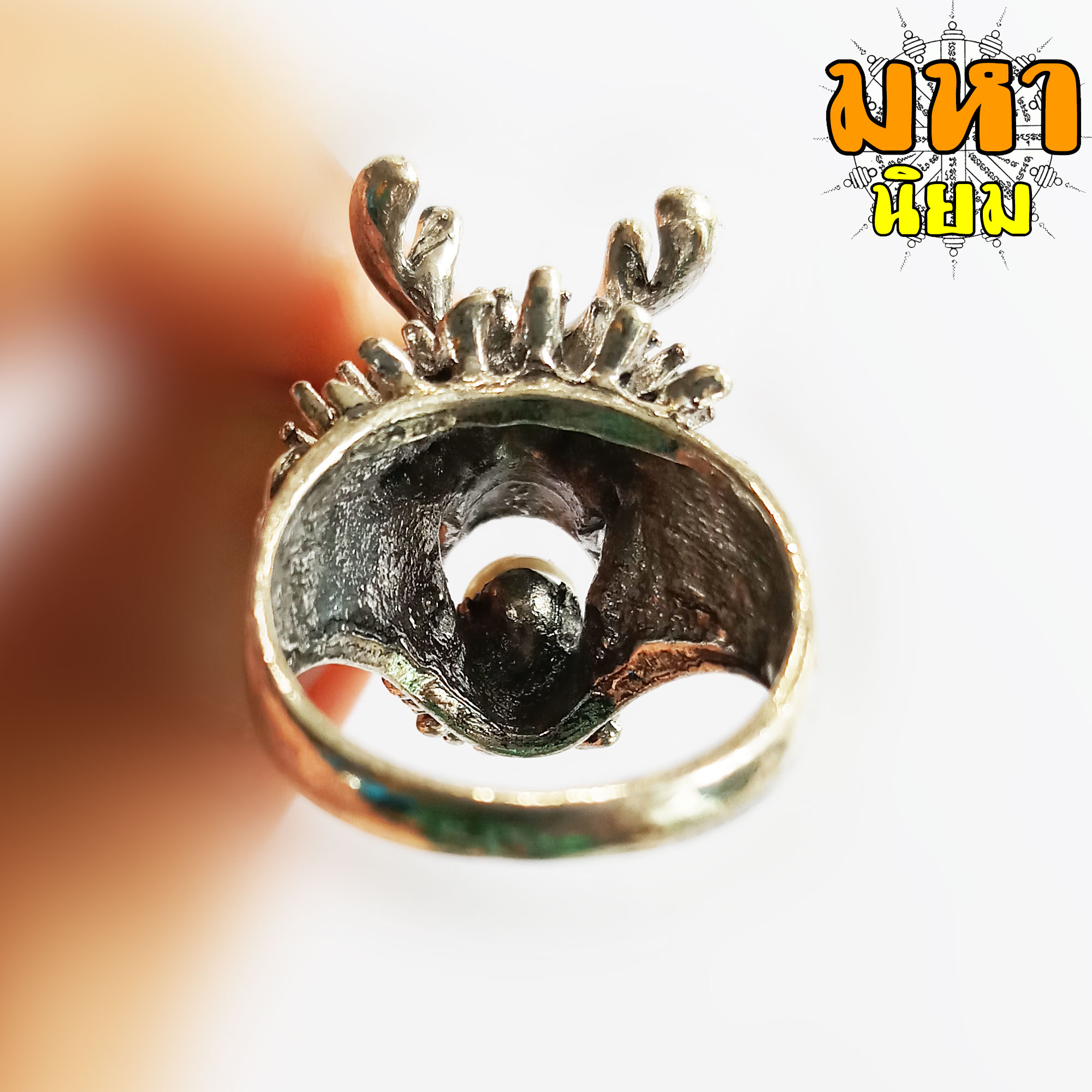 แหวนหัวมังกร ตาแดง คาบมุกมหาสมุทร โภคทรัพย์ (ไม่ใช่เงินแท้)