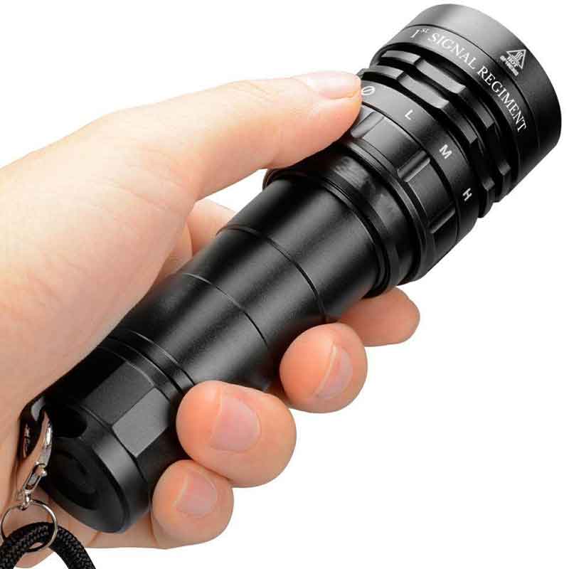 สลักไฟฉาย, เลเซอร์ไฟฉาย