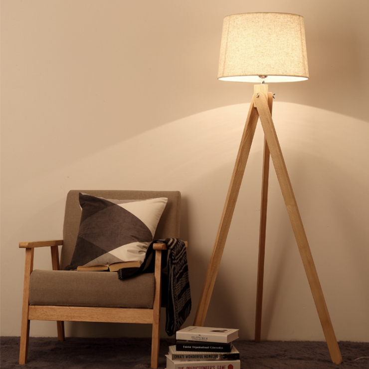 โคมไฟตั้งพื้นขาไม้ 3 ขา Modern minimalist