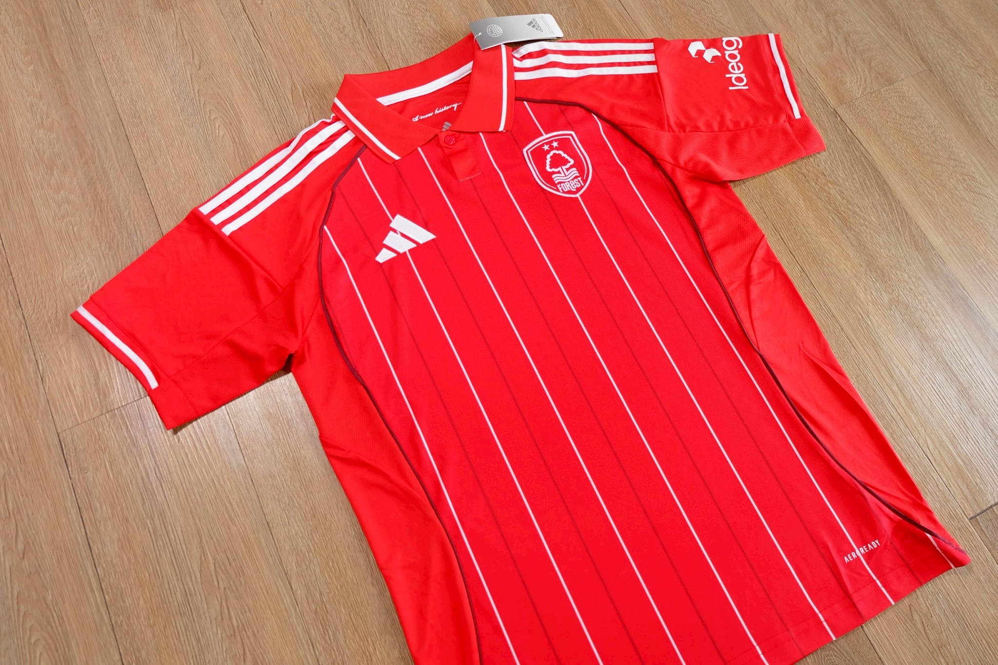 2025-26 มาใหม่เสื้อฟุตบอลฟอร์เรส สีเเดง สำหรับผู้ชาย Fans Edition เกรดแฟนบอล SIZE S-2XL