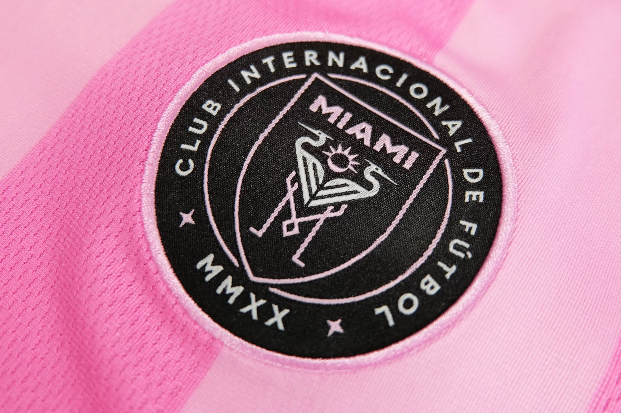 เสื้อฟุตบอล อินเตอร์ ไมอามี เหย้า สีชมพู่ เกรดแฟนบอล 2025