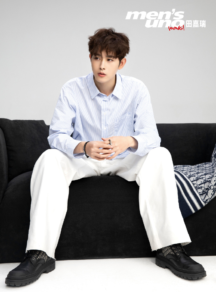 Pre - นิตยสาร Men’s Uno เถียนเจียรุ่ย 田嘉瑞 TianJiarui 2023+ โปสเตอร์