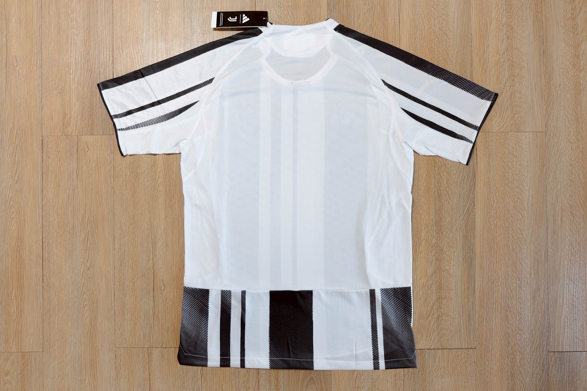 2025-26 เสื้อฟุตบอลยูเว่ฯ สีดำขาว สำหรับผู้ชาย Player Edition เกรดนักเตะ Size S-2XL