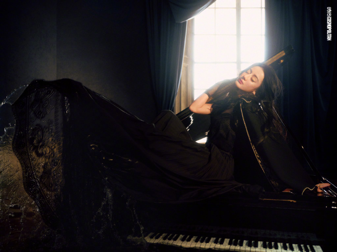 Pre - นิตยสาร Cosmopolitan ตี๋ลี่เร่อปา Dilireba 2024