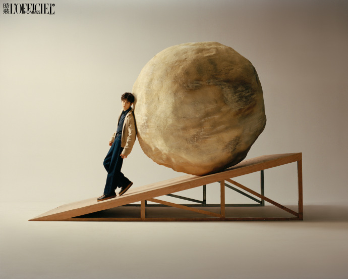 Pre - นิตยสาร L'Officiel Hommes เฉินเจ๋อหย่วน 陈哲远 ChenZheyuan 2025 A/B/C+การ์ด