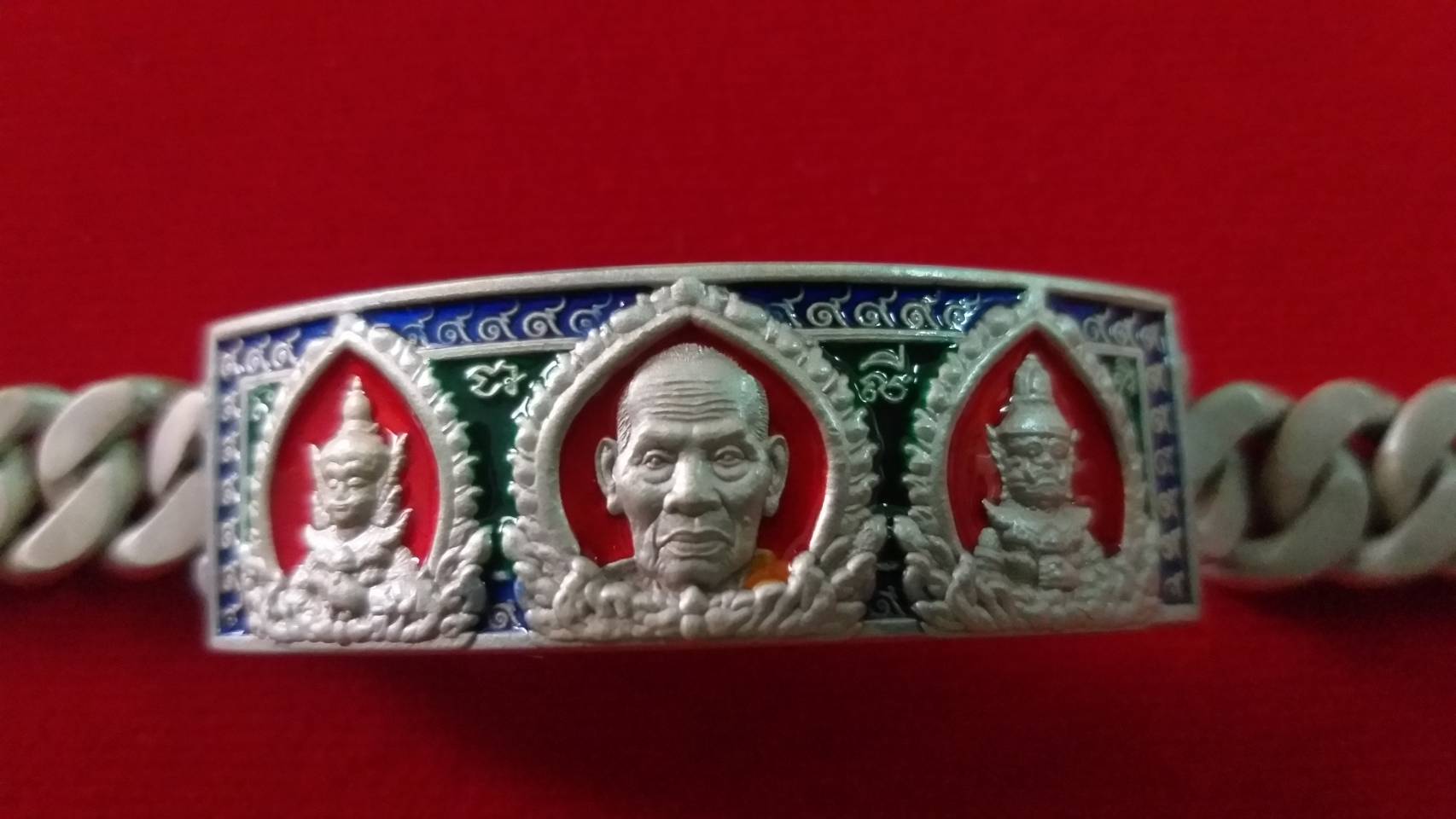 เลส เงิน หลวงพ่อพัฒน์ รุ่น สยบไพรี 4 บาท