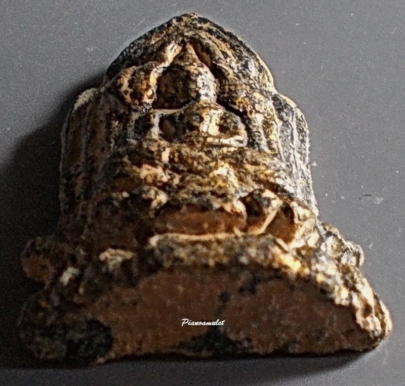 พระกรุวัดประยูรฯ พิมพ์โคนสมอเล็ก รักทองเดิม