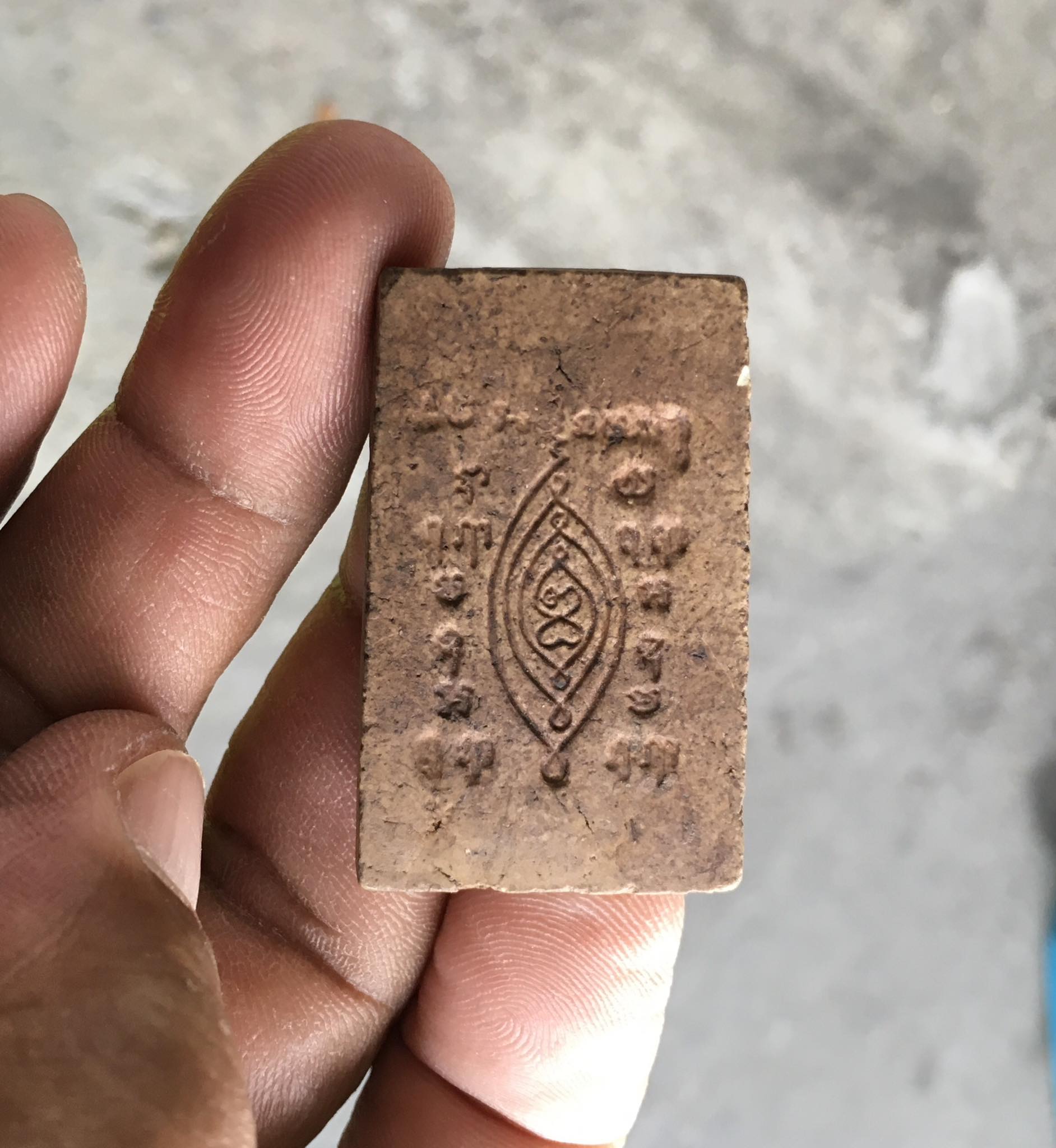 พระสมเด็จหลังยันต์ ฐานห้าชั้น เนื้อผงผสมมวลสารเก่า วัดกิ่งแก้ว จ.สมุทรปราการ