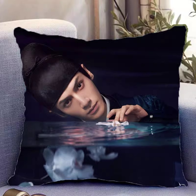 Pre - หมอนลายคะนึงรักหัวใจเพรียกหา 颜心记 FollowYourHeart (ไม่ใช่สินค้าอฟช.) 35 cm LuoYunxi