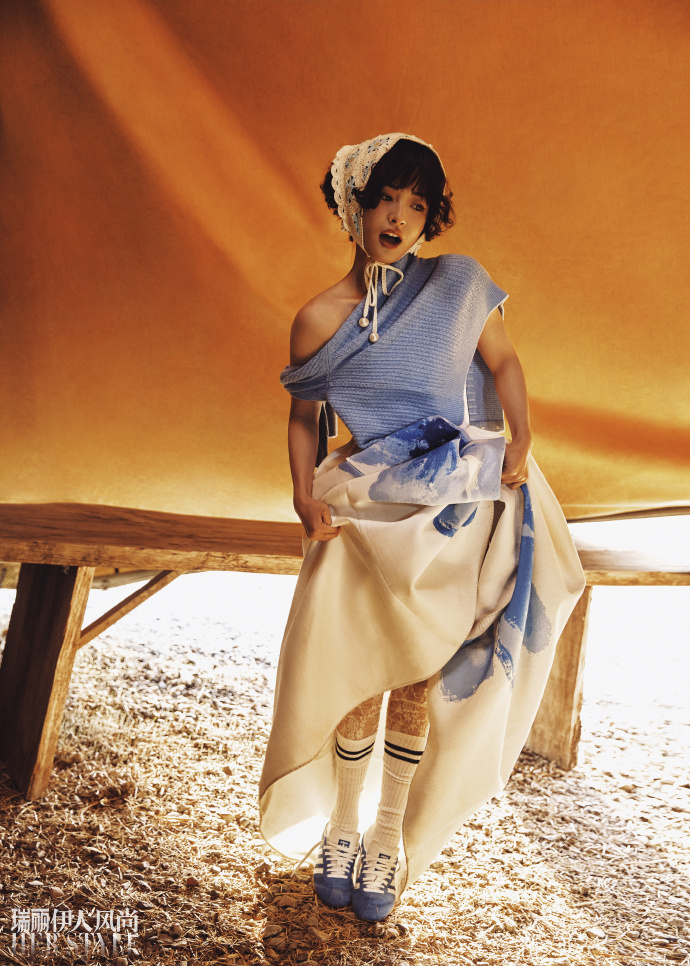 Pre - นิตยสาร 瑞丽伊人风尚 Rayli HerStyle เสิ่นเยว่ ShenYue 沈月 심월 2025 (หมายเหตุพิเศษ: ไม่มีการ์ด)