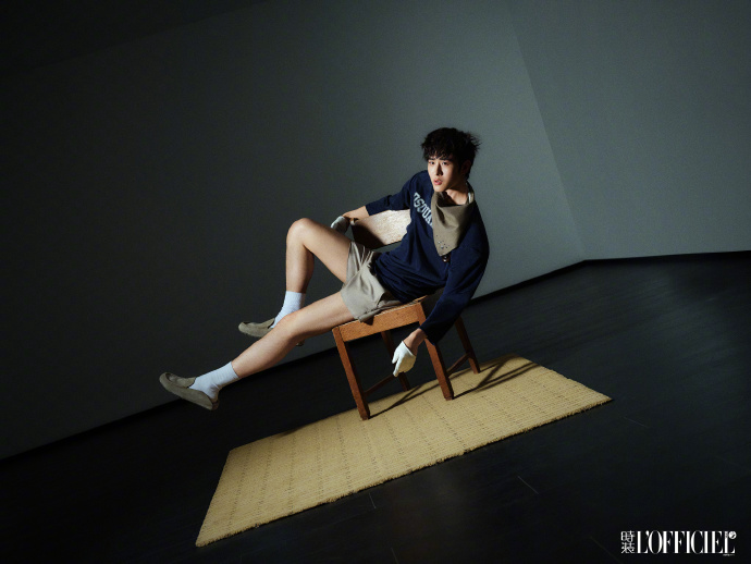 Pre - นิตยสาร L’Officiel China เถียนเจียรุ่ย 田嘉瑞 TianJiarui 2025+การ์ด