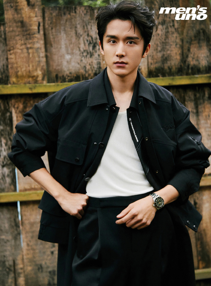 Pre - นิตยสาร Men’s Uno จางซินเฉิง ZhangXincheng - December 2023 +โปสเตอร์พับ