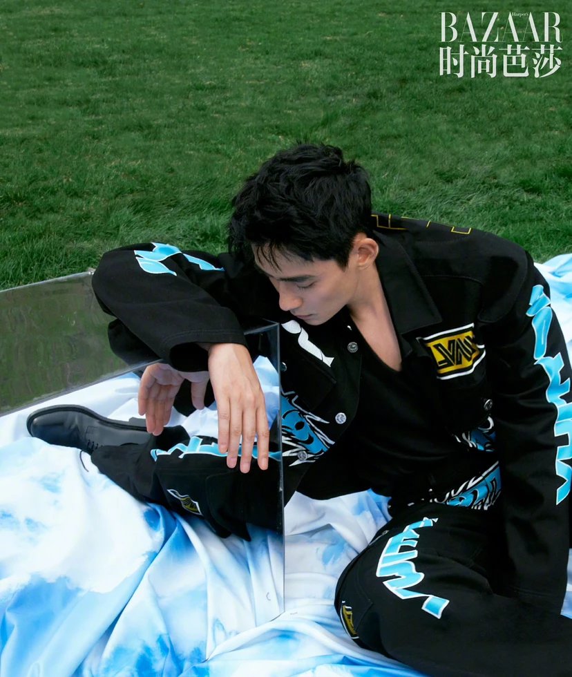 Pre - นิตยสาร Harper’s Bazaar จูอี้หลง ZhuYilong 2023