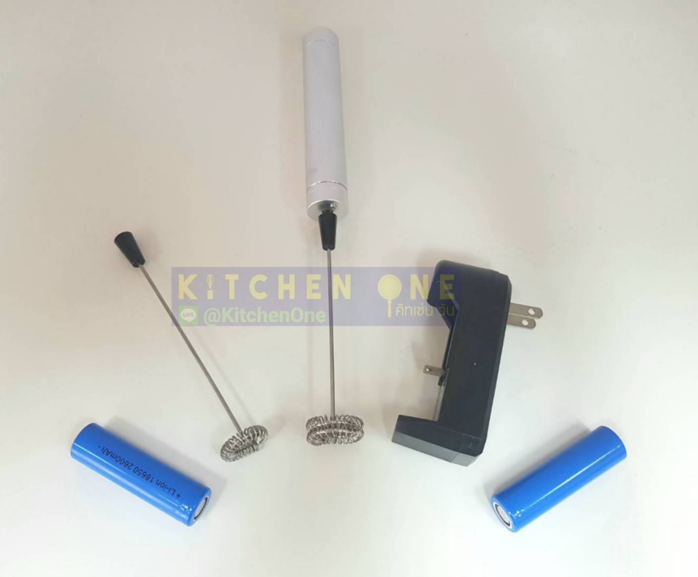 เครื่องตีฟองนมไร้สาย รุ่น ZB-130 (เครื่องตีโฟมนม ที่ตีฟองนม) ยี่ห้อ BOSS พร้อมหัวตีสแตนเลส 2 แบบ ถ่าน และแท่นชาร์ต