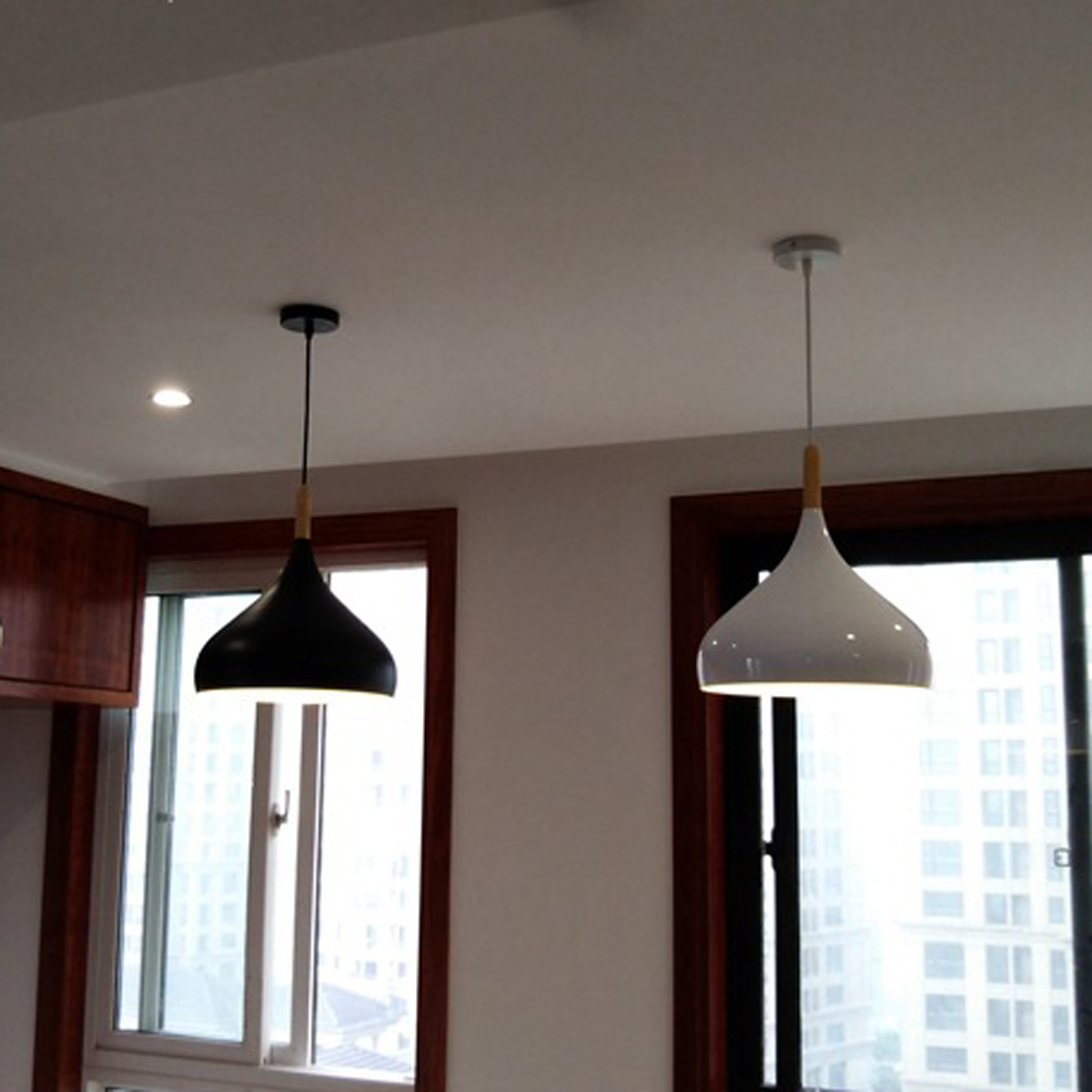 โคมไฟห้อยเพดานนอร์ดิกหัวไม้ ทรงพุ่มปลายแหลม 32 cm.