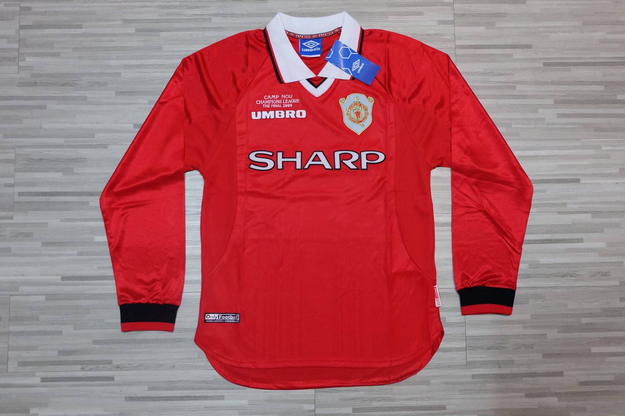 Retro เสื้อฟุตบอลเเมนยู แขนยาว 1999