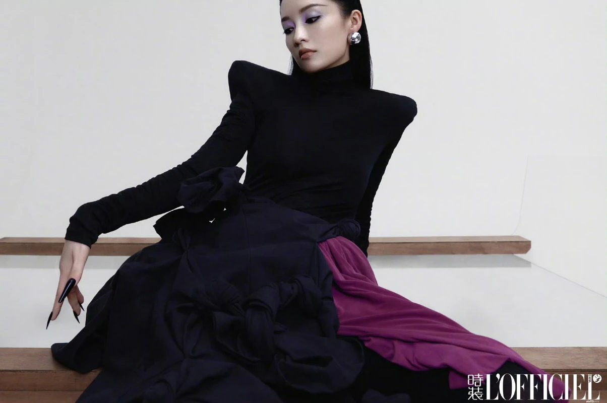 Pre - นิตยสาร L’Officiel China หลี่ชิ่น LiQin 2024