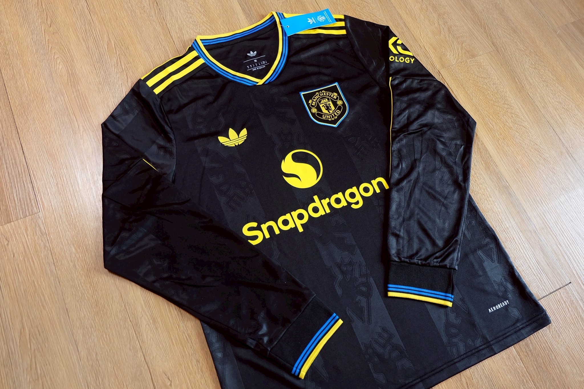 มาใหม่เสื้อฟุตบอล MNU เเขนยาว เกรดแฟนบอล 2025