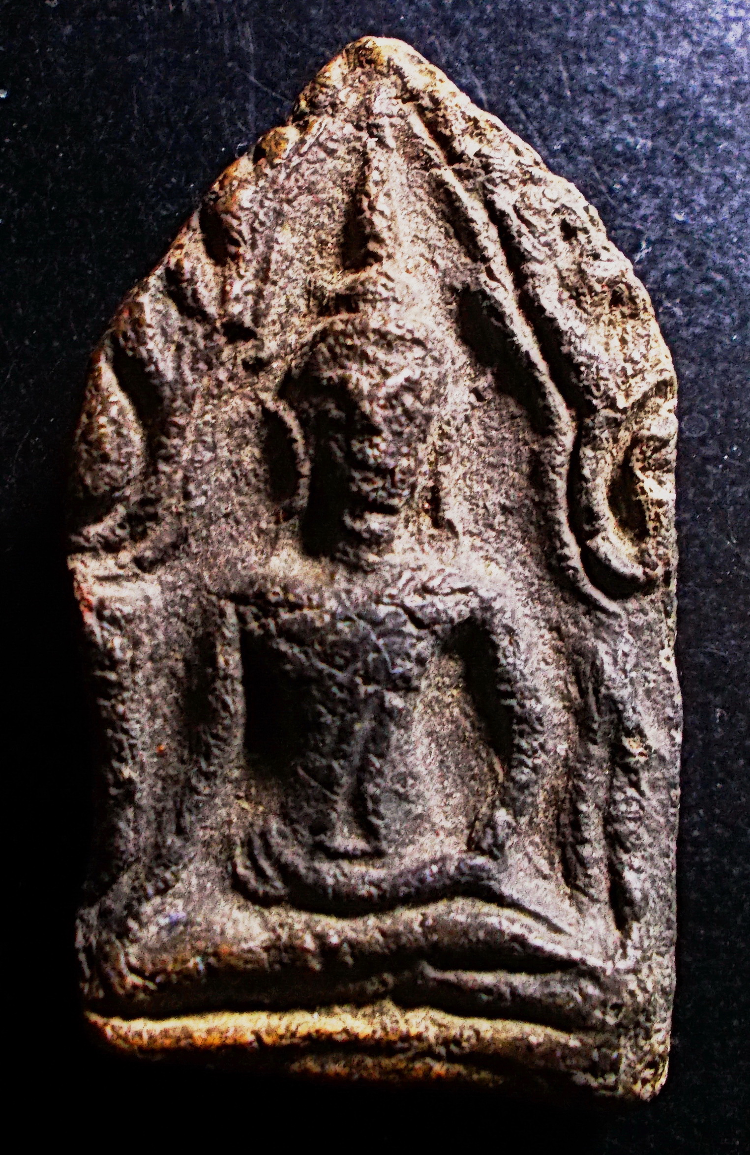 ขุนแผนห้าเหลี่ยม เนื้อดิน กรุวัดบ้านกร่าง สุพรรณบุรี (ขายแล้ว)