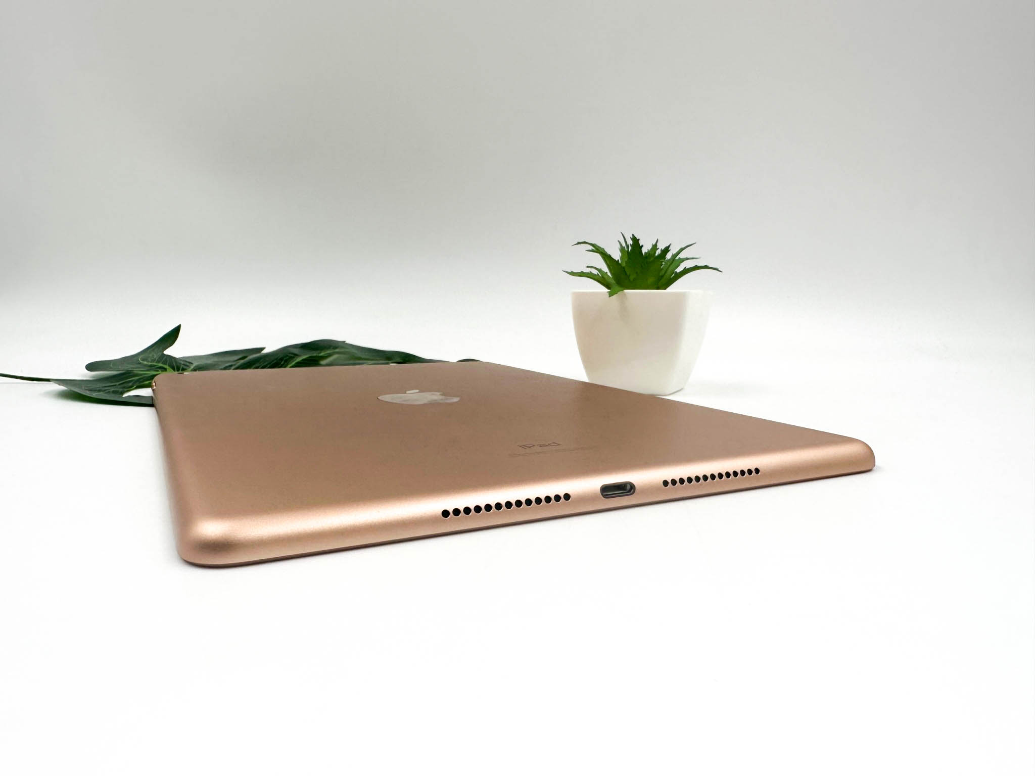 iPad Gen 8 128GB Gold