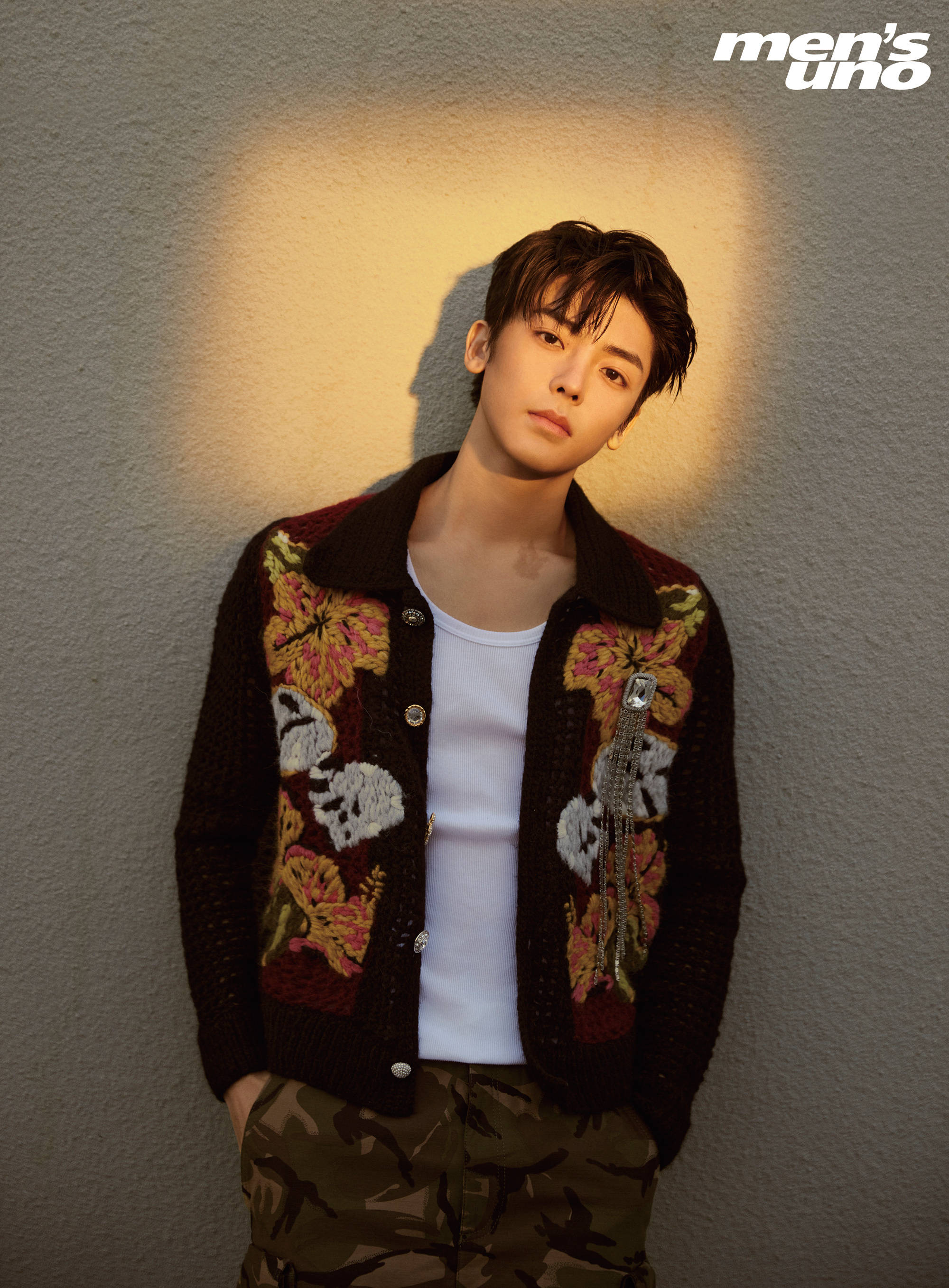 Pre - นิตยสาร Men's Uno โหวหมิงฮ่าว HouMinghao 2023+โปสเตอร์ อฟช.