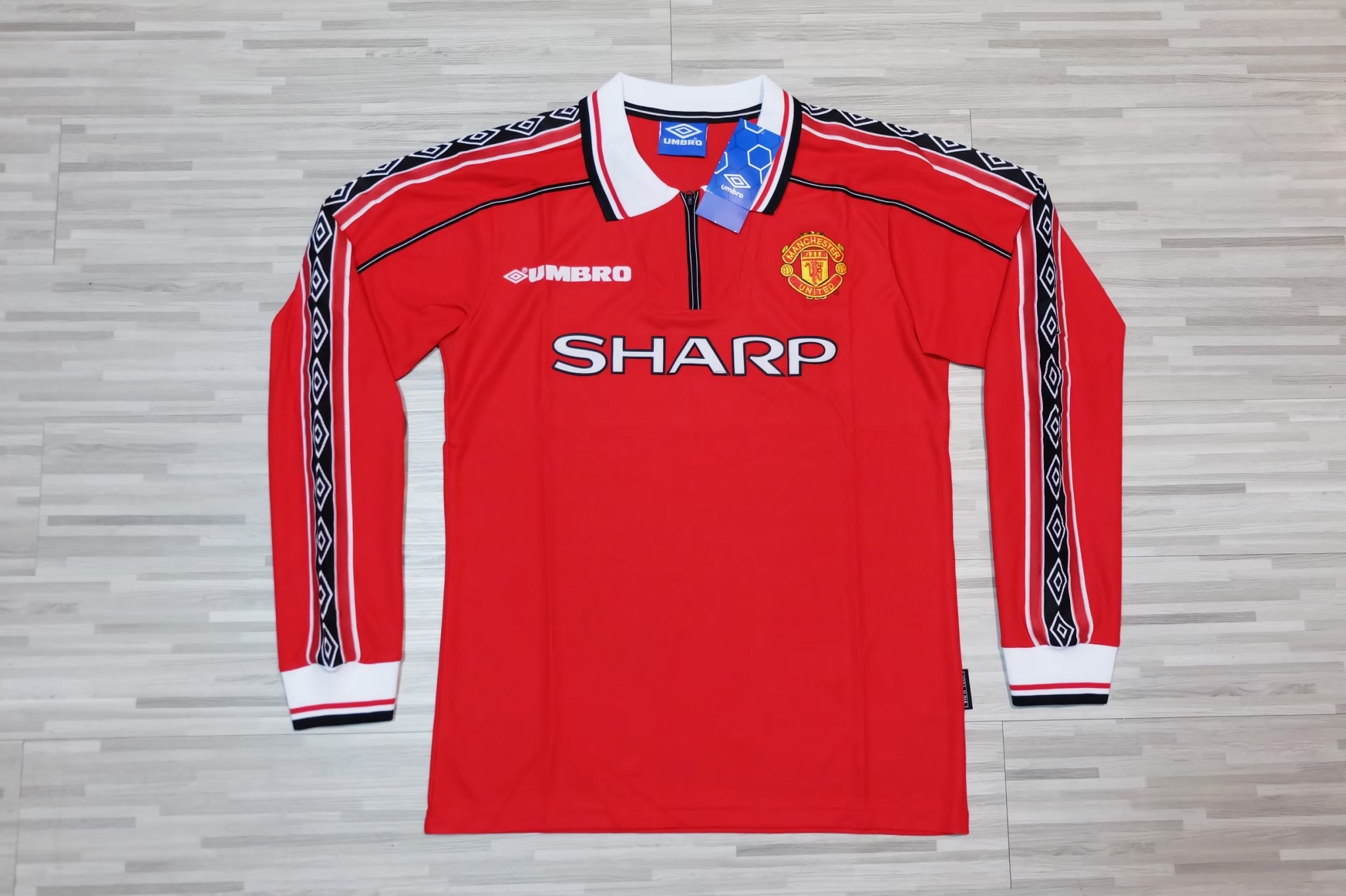 Retro เสื้อฟุตบอลเเมนยู แขนยาว 1998-99