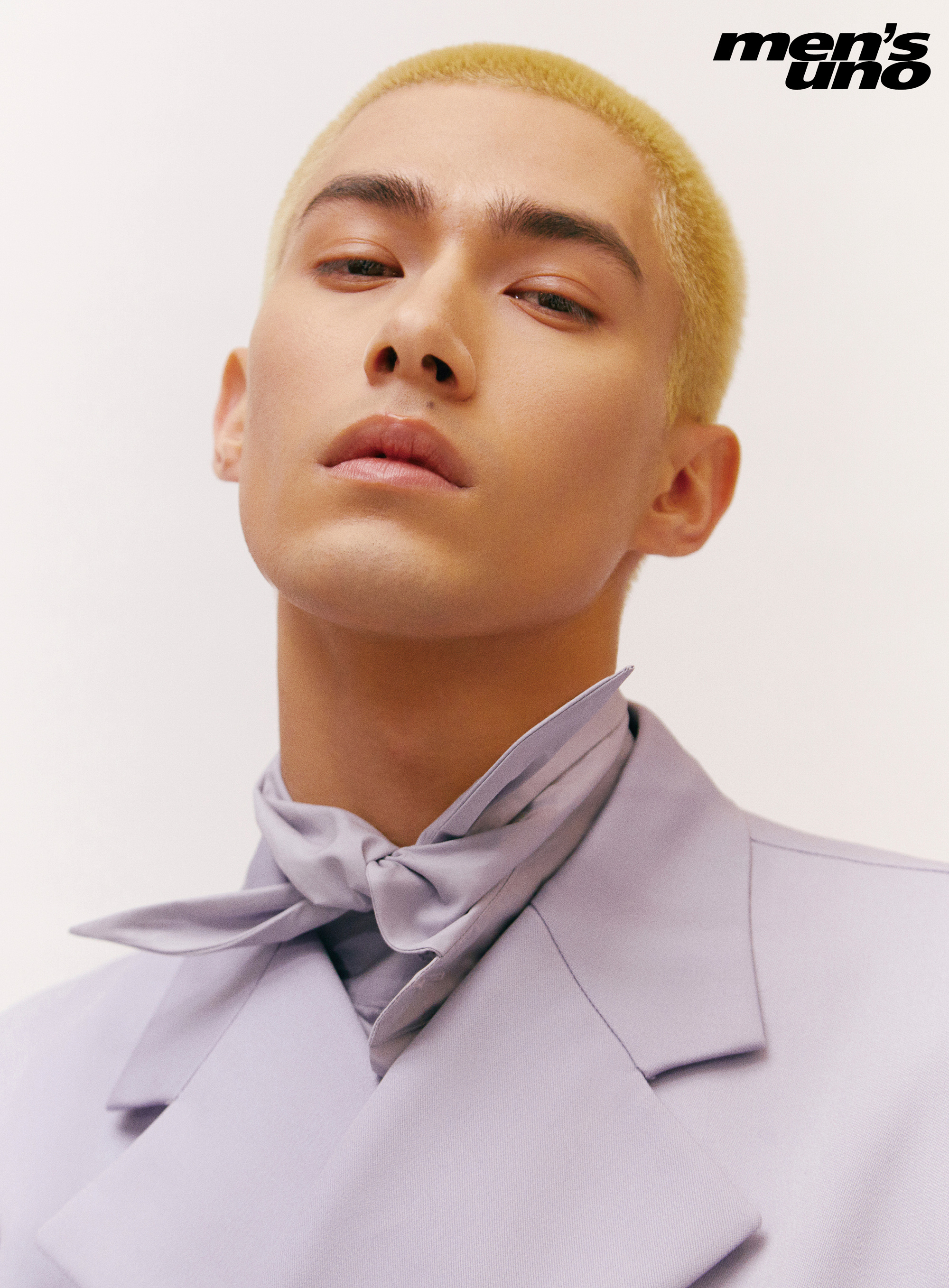 Pre - นิตยสาร men's uno INTO1 米卡 มิกะ Mika 2023 + โปสเตอร์ อฟช.