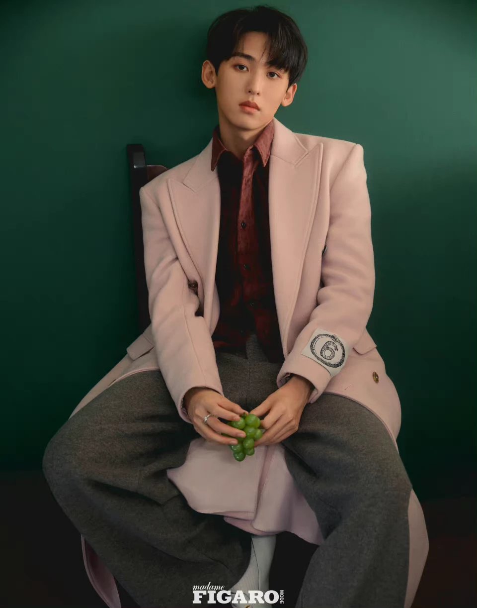 Pre - นิตยสาร MadameFigaroMode ถังจิ่วโจว TangJiuzhou 2022 + การ์ด(สุ่ม)5