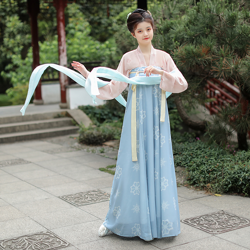 Pre - คอส สตรีหาญฉางเกอ หลี่เล่อเยียน จ้าวลู่ซือ ชุดจีน/ซีรี่ย์ Hanfu