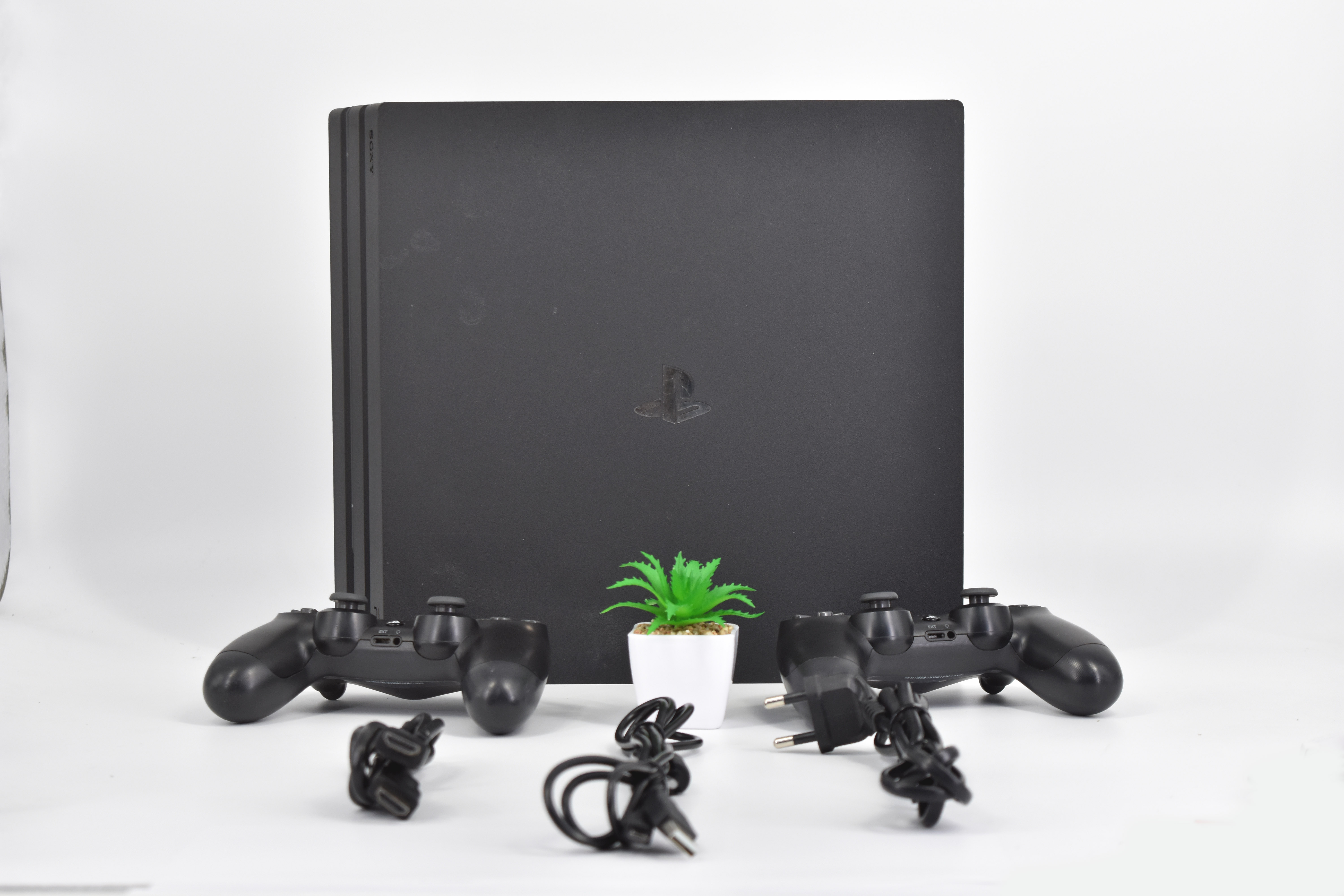 PS4 PRO 1 TB 4K HDR