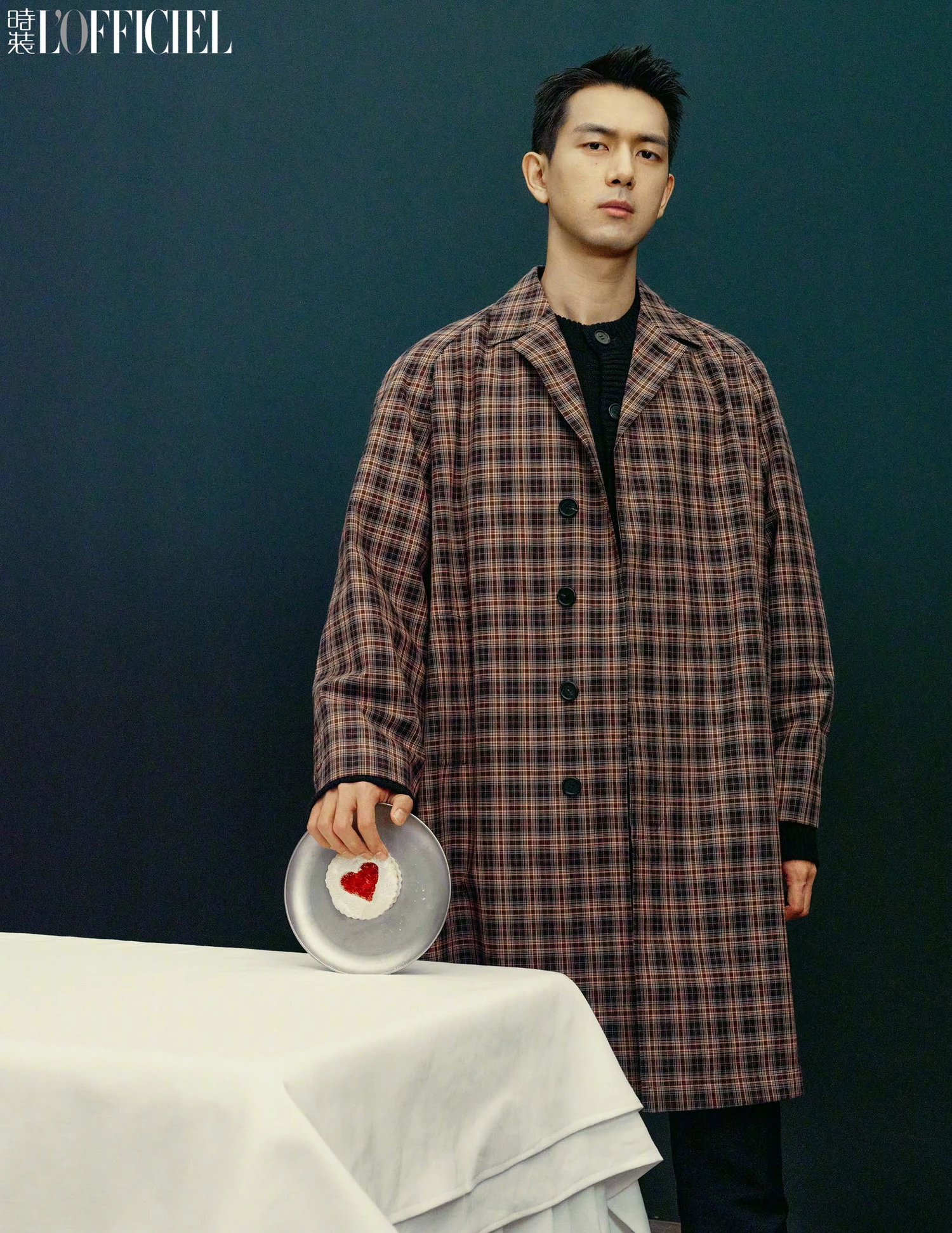 Pre - นิตยสาร L'OFFICIEL หลี่เซี่ยน LiXian 2023 +โปสเตอร์พับ