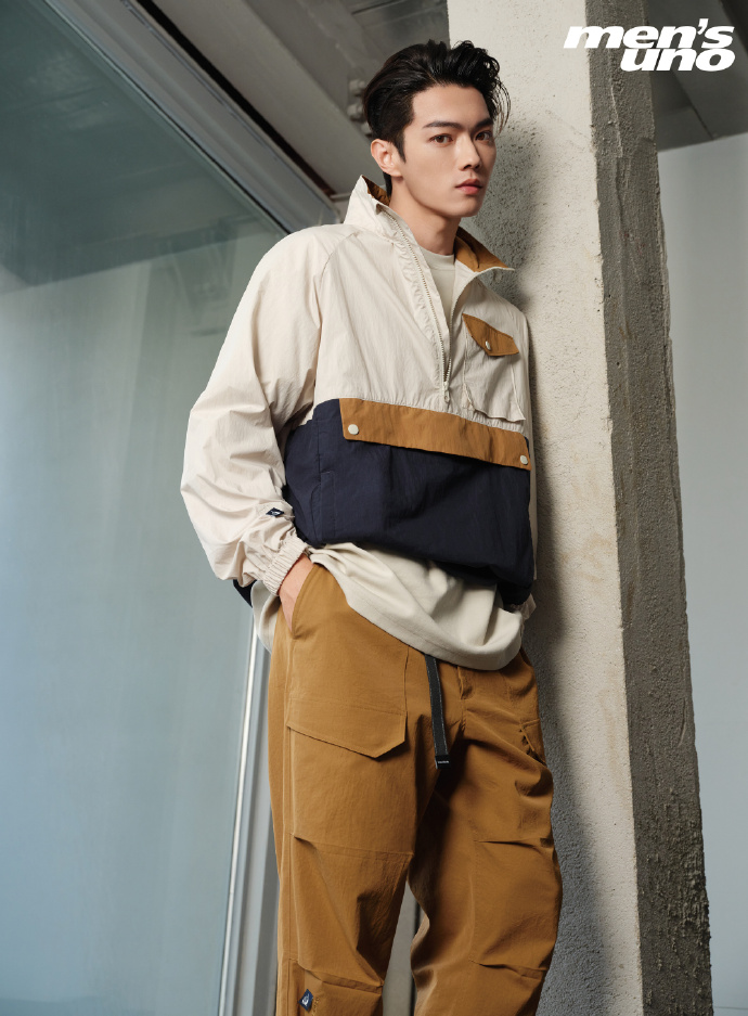 Pre - นิตยสาร Men’s Uno สวีข่าย Xukai 2024+โปสเตอร์พับ