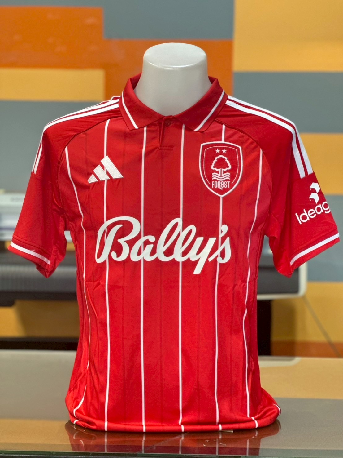 2025-26 มาใหม่เสื้อฟุตบอลฟอร์เรส สีเเดง สำหรับผู้ชาย Fans Edition เกรดแฟนบอล SIZE S-2XL