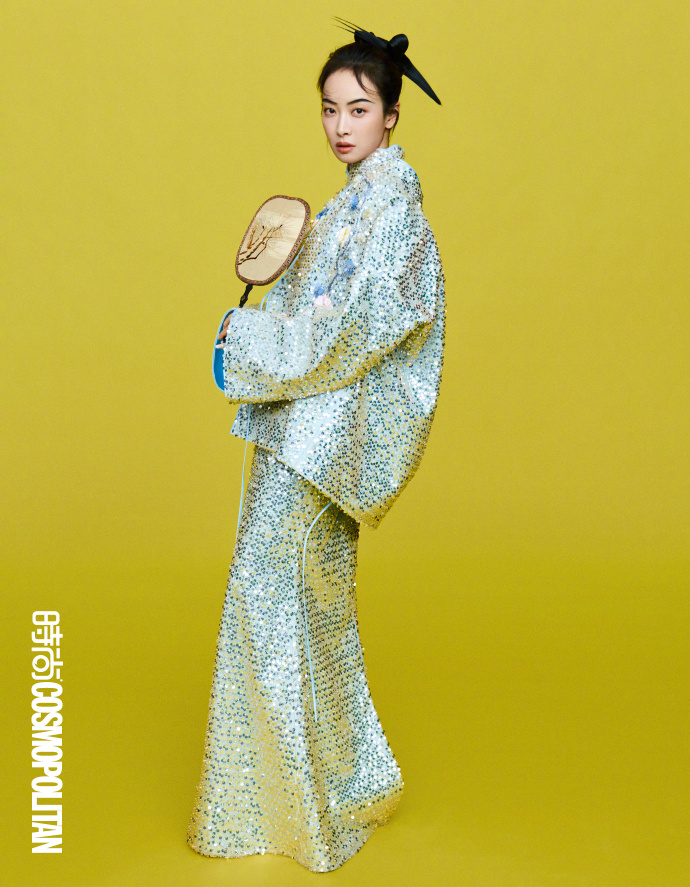 Pre - นิตยสาร 时尚 COSMO วิคตอเรียซ่ง ซ่งเชี่ยน VictoriaSong SongQian 宋茜 2025