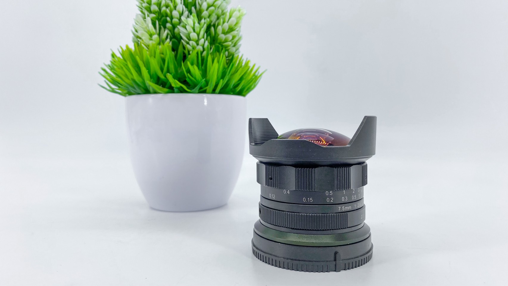 Lens Fisheye 7.5 mm f2.8