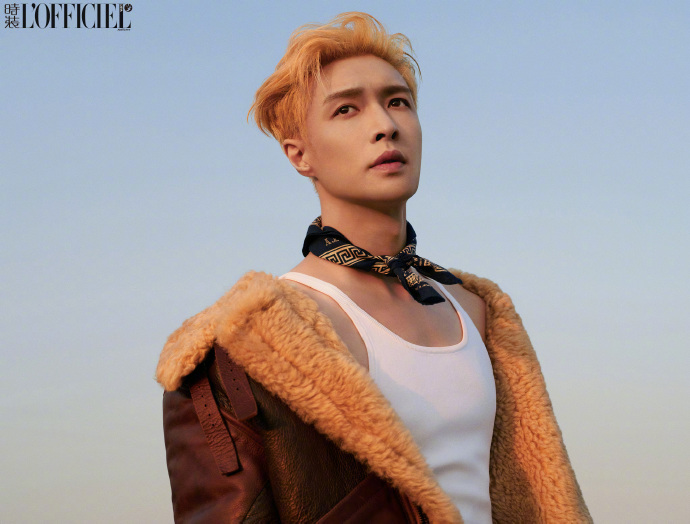 Pre - นิตยสาร L’Officiel China อี้ชิง zhangyixing 1/2024