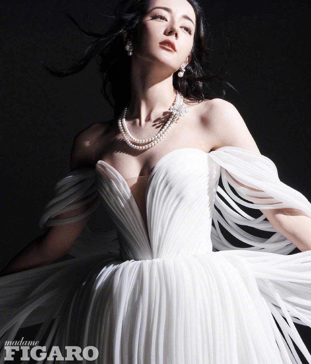 Pre - นิตยสาร Madame FIGARO ตี๋ลี่เร่อปา #Dilireba 2022