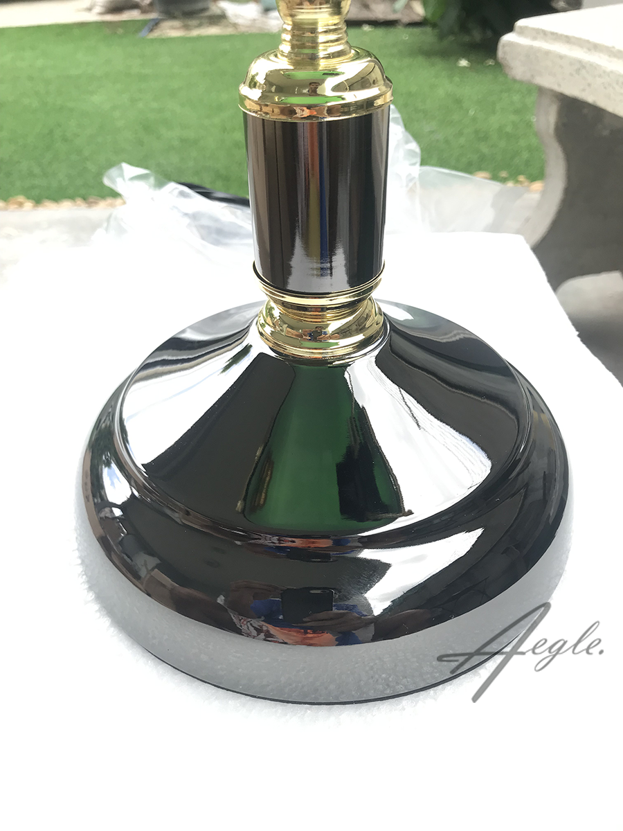 โคมไฟตั้งโต๊ะรุ่น วินเทจโบราณโคมสีเขียว ฐานดำ-ก้านทอง แบบดึง