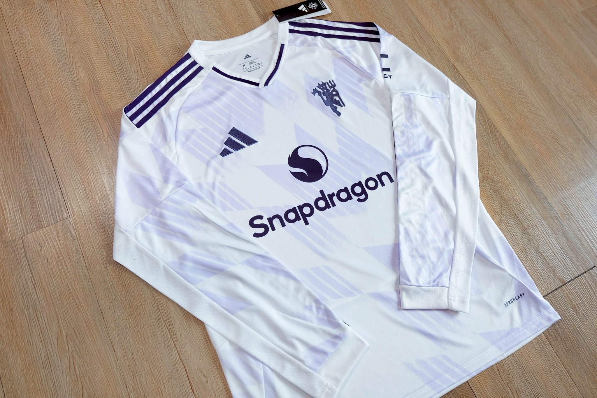 มาใหม่เสื้อฟุตบอล MNU เเขนยาว เกรดแฟนบอล 2025