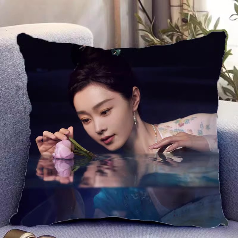 Pre - หมอนลายคะนึงรักหัวใจเพรียกหา 颜心记 FollowYourHeart (ไม่ใช่สินค้าอฟช.) 35 cm LuoYunxi