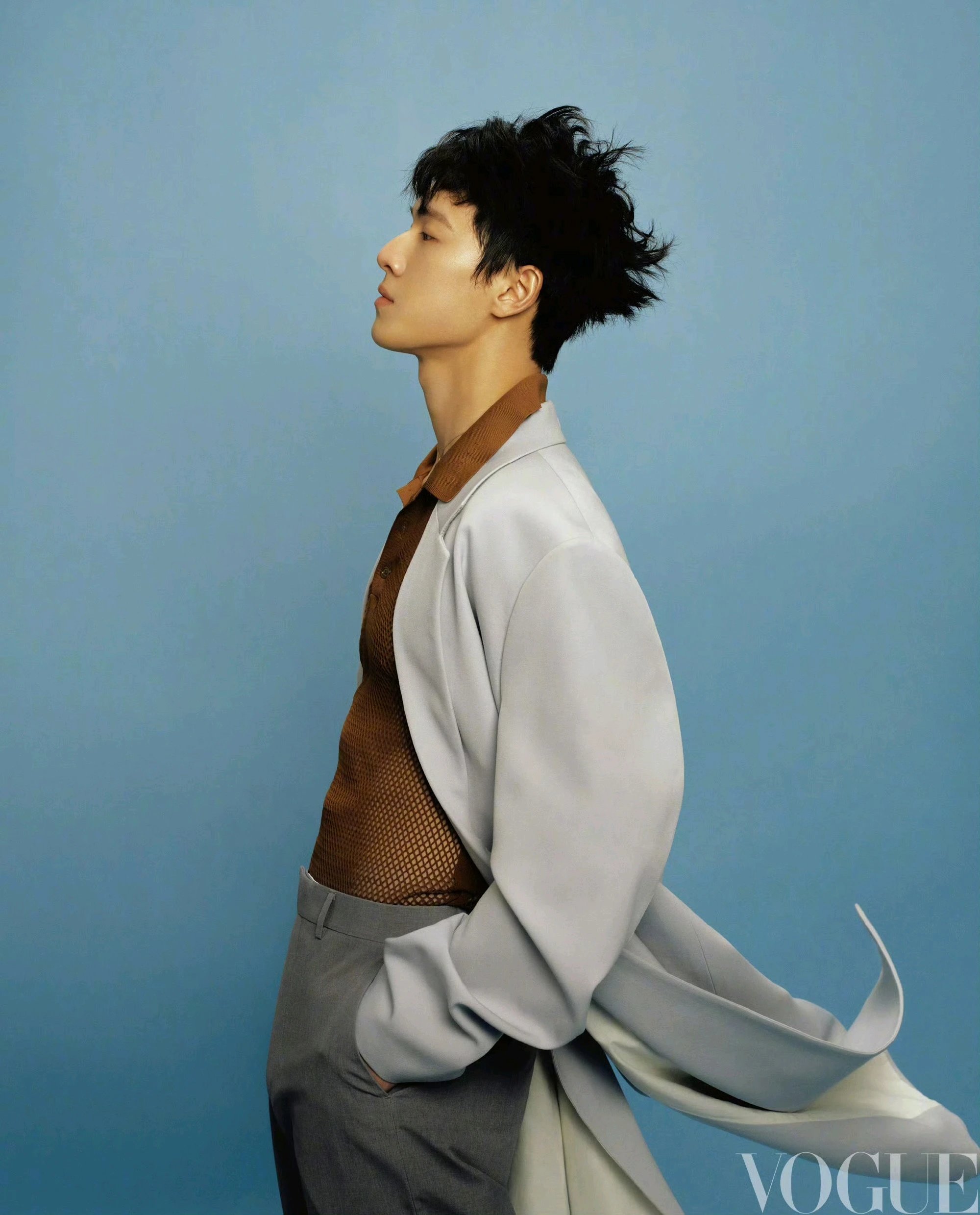 Pre - นิตยสาร Vogue (หน้าด้านใน) #หลี่หยุนรุ่ย LiYunRui 3/2025 เสี่ยวหลิน