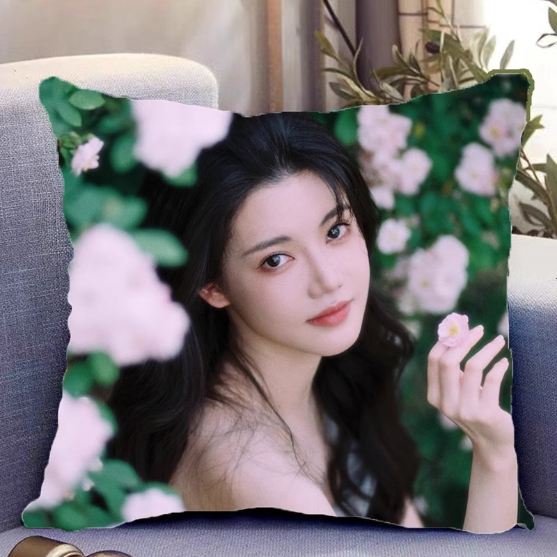 Pre - หมอนลายซุนเจินนี SunZhenni (ไม่ใช่สินค้าอฟช.) 40 cm