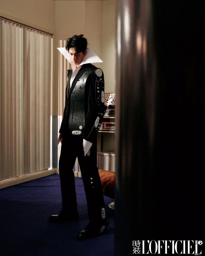 Pre - นิตยสาร L’Officiel หยางหยาง YANGYANG扬扬 2024