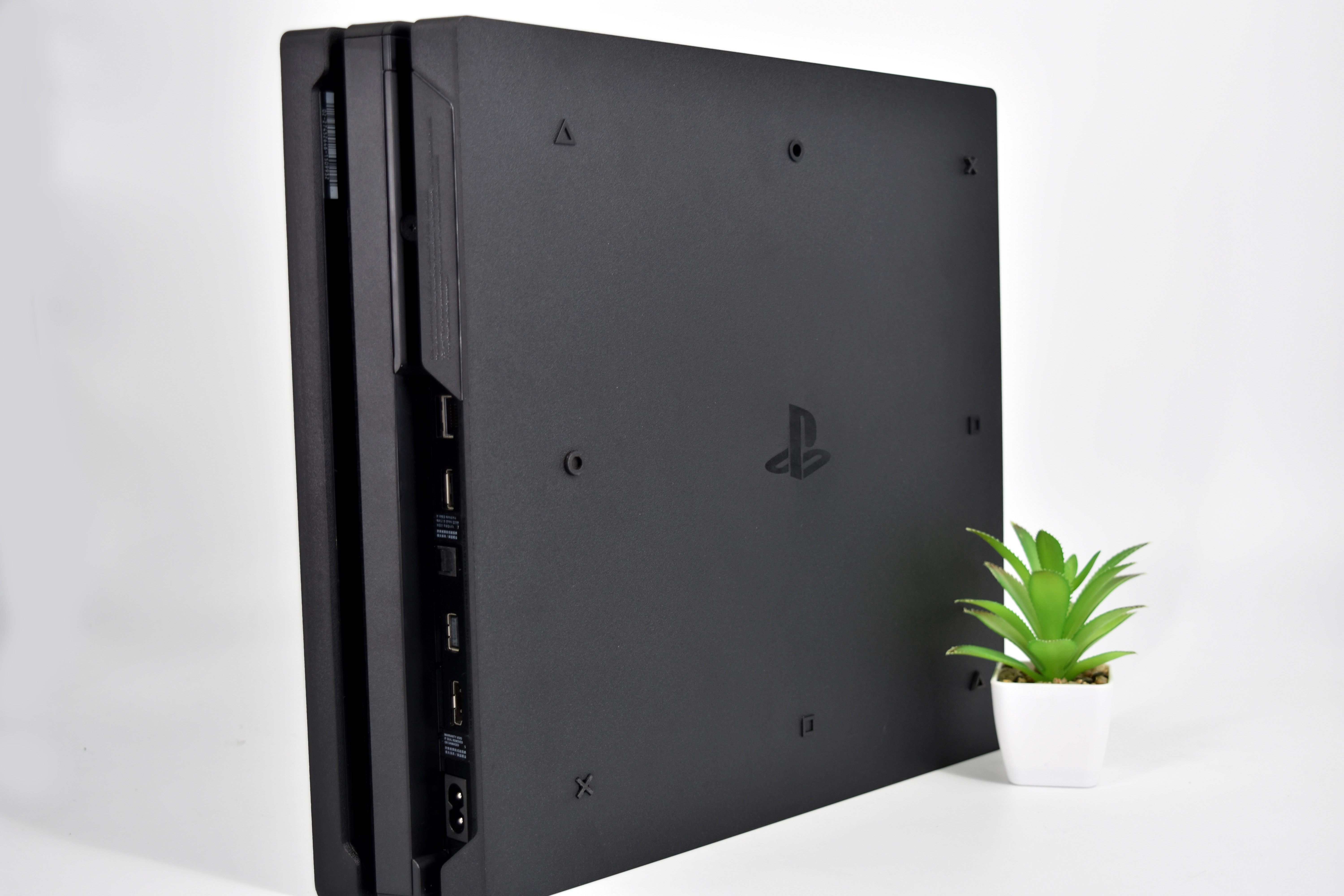 SONY PLAYSTATION 4 PRO 1TB HDD 2 JOY (JET BLACK)