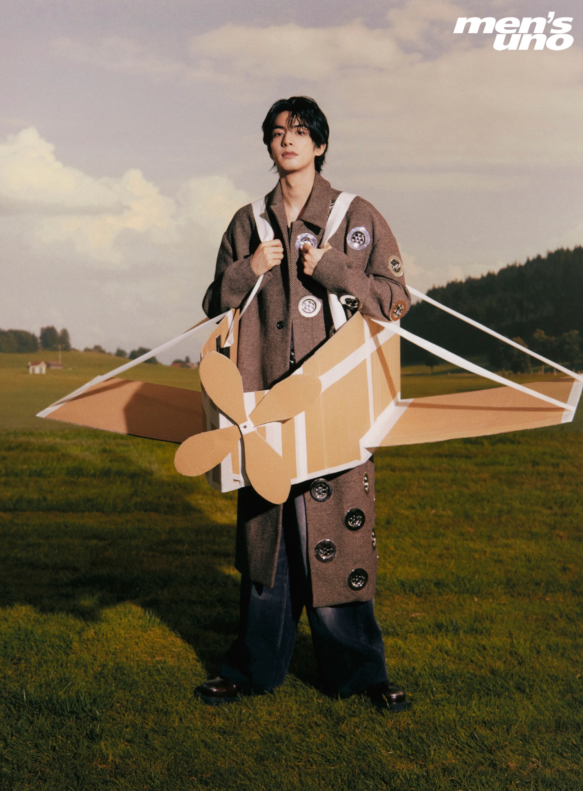 Pre - นิตยสาร men's uno ซ่งเวยหลง SongWeilong 2022/2021