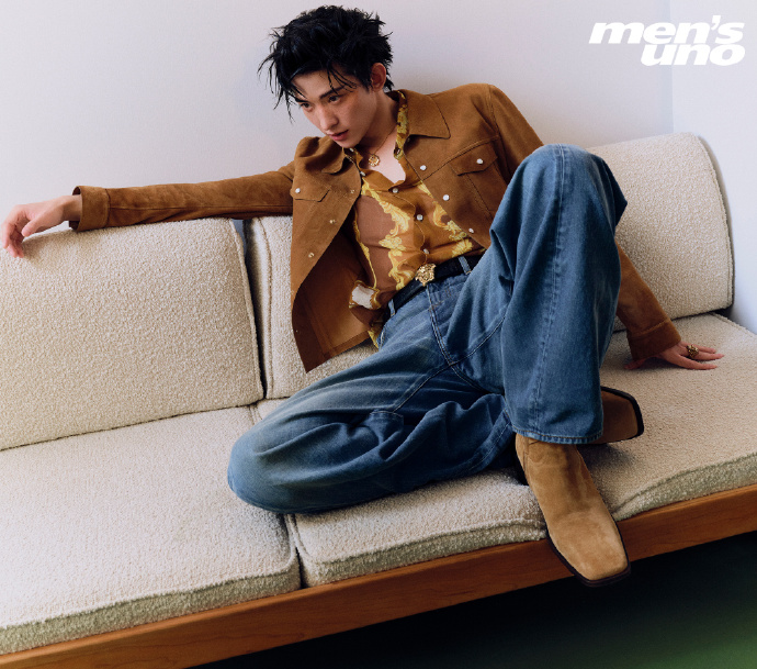 Pre - นิตยสาร 风度men's uno ฉางหัวเซิน ChangHuasen 2025+โปสเตอร์สุดพิเศษ+การ์ด 5